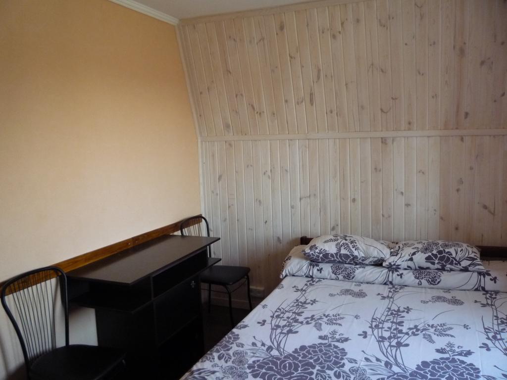 Hotel Restaurant Complex Boyarskiy Dvor Boyarka Exterior foto